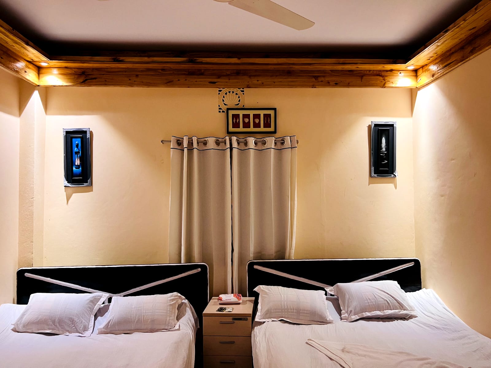 কোরাল-০১ Room Decor