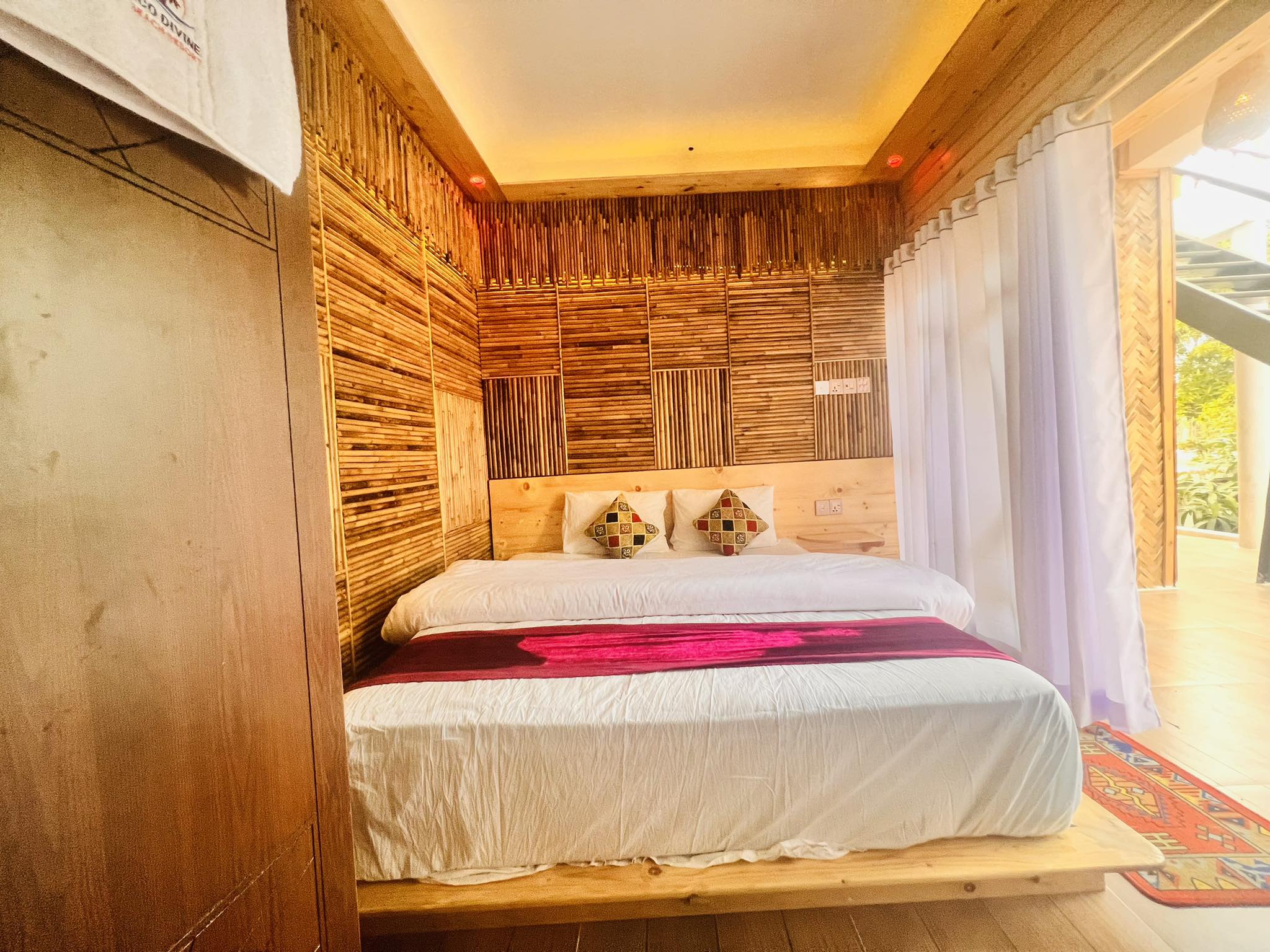 জলসা Balcony / Bed